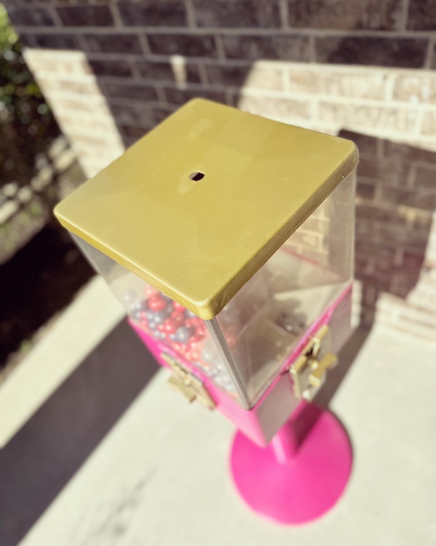 Refurbished Pink 4-way Spinning Candy Dispenser