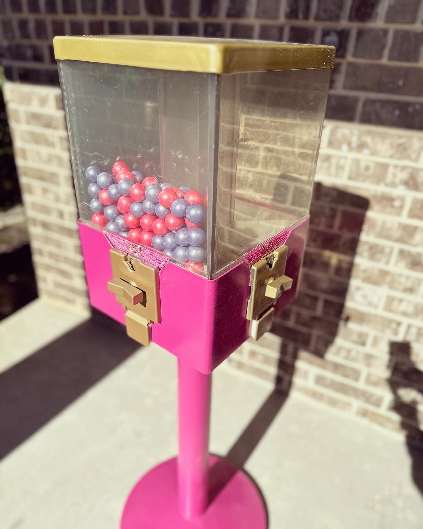 Refurbished Pink 4-way Spinning Candy Dispenser